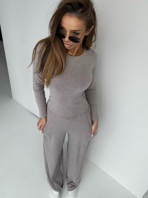 Komplet dzianinowy Aura Mocca