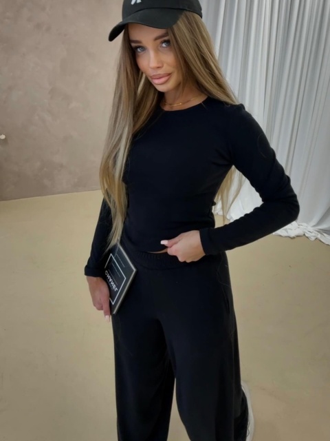 Komplet dzianinowy Aura Black